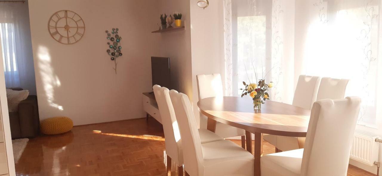 Apartment Golden Fields Smoljanac Exterior foto